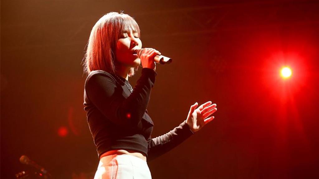网力荐铁肺女王出战《歌手2024》 李佳薇霸气放话:没在怕!