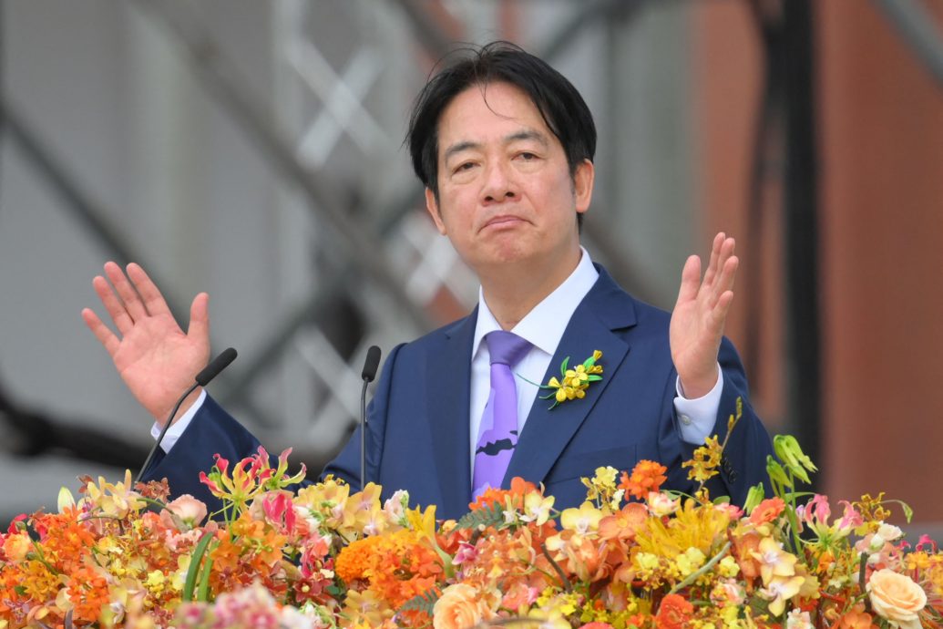 赖清德:新政府将不卑不亢、维持现状