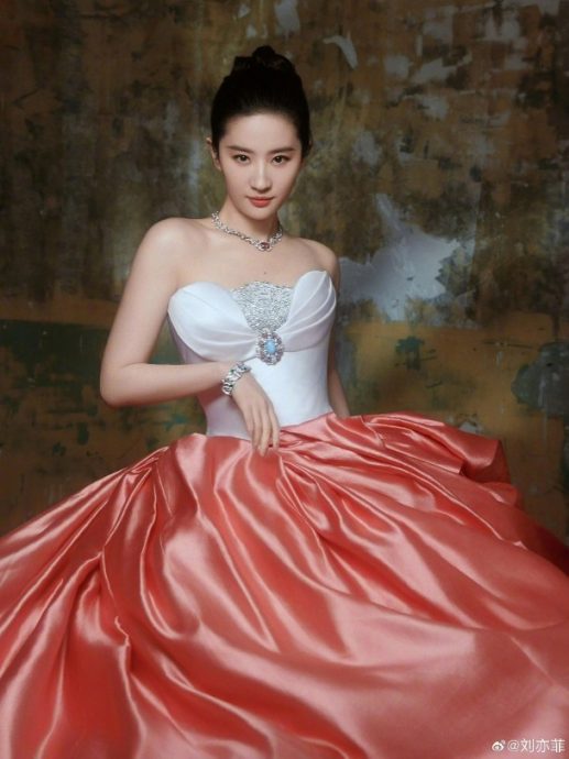 古力娜扎上节目口无遮拦 被狠批“3无”