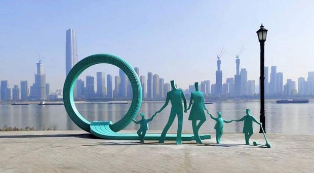 长江续恶劣天气 列车轮渡停驶 中国部分地区料逾10级雷暴大风 