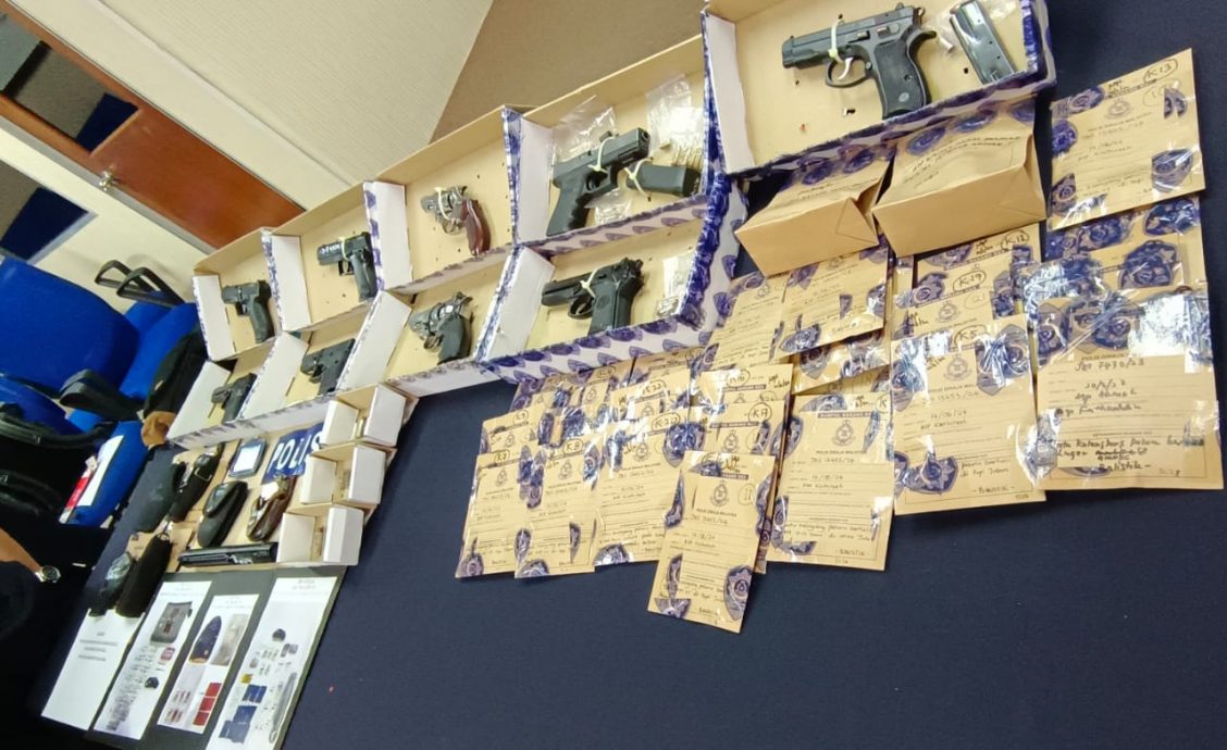 (已签发)全国:柔州警方捣毁走私军火及贩毒团伙 起获6手枪167子弹1.82公斤毒品