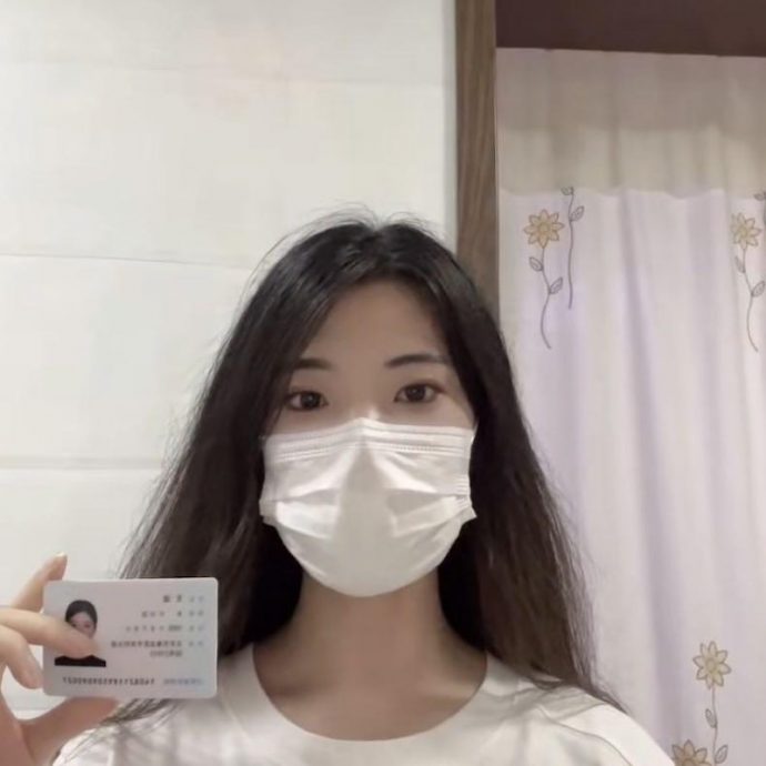 人民大学美女博士生指控导师猥亵逼上床 校方:连夜调查零容忍