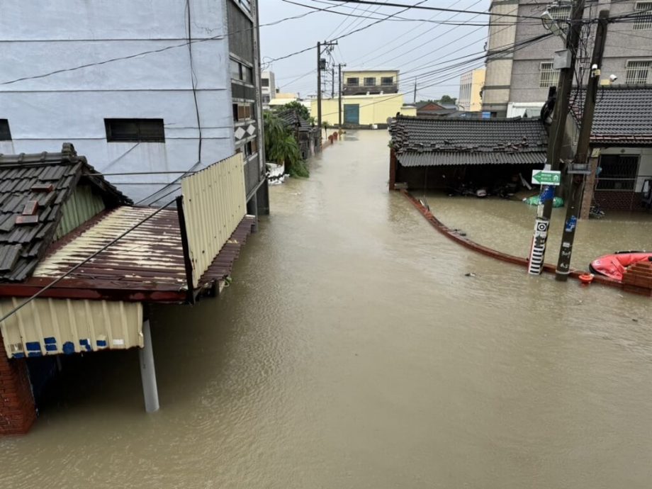 台风格美/台酿7死1失踪785伤 沉没货轮船长遗体寻获
