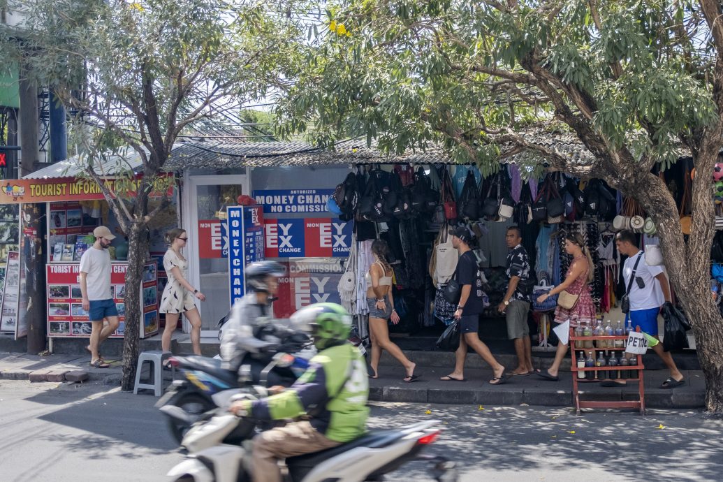 迄今300人申请印尼黄金签证 最先持有者包括波音高层及诺贝尔奖得主