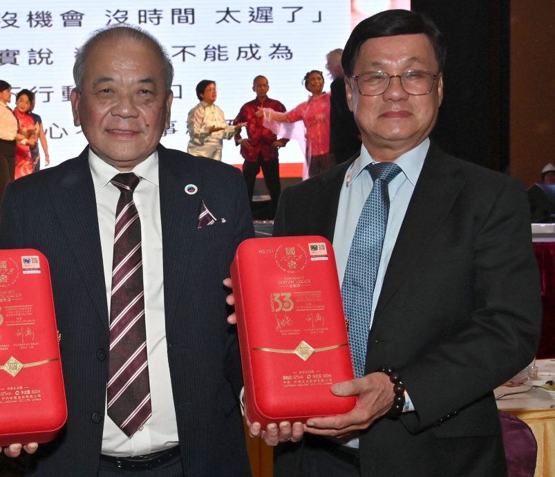 吴添泉:华总将举行三机构大会及周年庆典暨筹募教育基金晚宴
