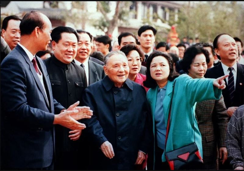 天下事主文)诞辰120周年将高规格纪念 党媒:邓小平对中国式现代化奠坚实基础