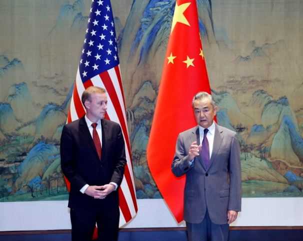王毅告诉沙利文:中国必将统一 美国应停止武装台湾