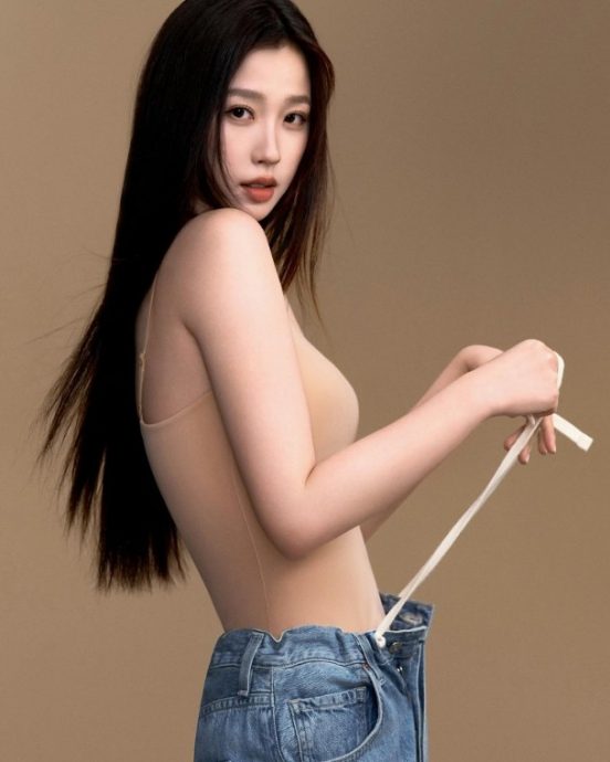 虞书欣妆造频翻车 释出全新硬照挽救路人缘