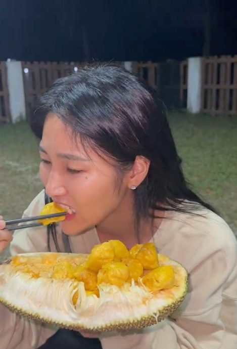 视频|搞不清楚尖不辣? 日女油炸波罗蜜网民看傻