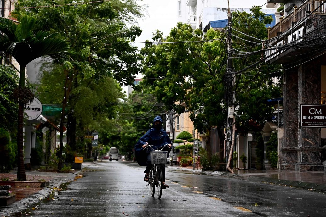 “摩羯”以超强台风级别在广东徐闻二次登陆,警惕极端风雨影响