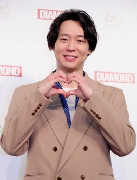 朴有天日本再出道 网酸:演艺圈是神奇的地方