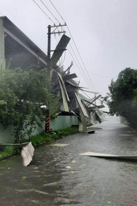 山陀儿登陆高雄 高雄港现破纪录17级强风