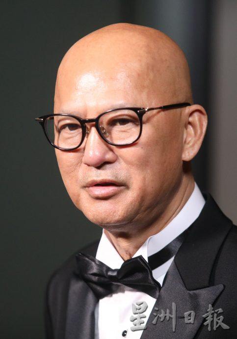 本报活动:马来西亚华人楷模推介暨金典名号之腾飞星企表彰之夜:三言两语:3名