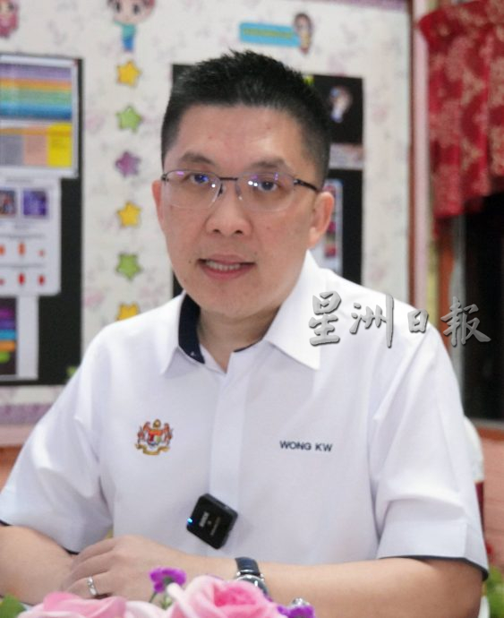 黄家和:教育部将为坤中学初中女生坠楼案家属、校方及学生提供辅导及援助