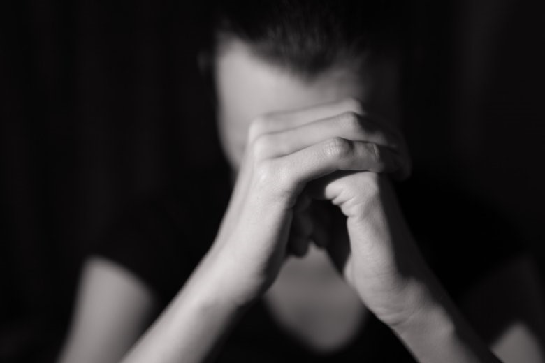 **全国综合(只供网)**3宝女护士下班累翻丈夫帮做家务被训斥,“家婆不谅解”