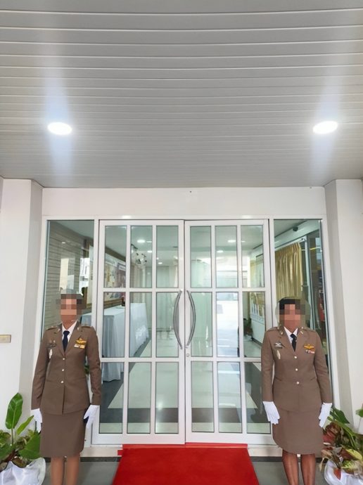 泰王新宠欧拉弄公开亮相身姿挺拔 未有名分惟拥豪华更衣室