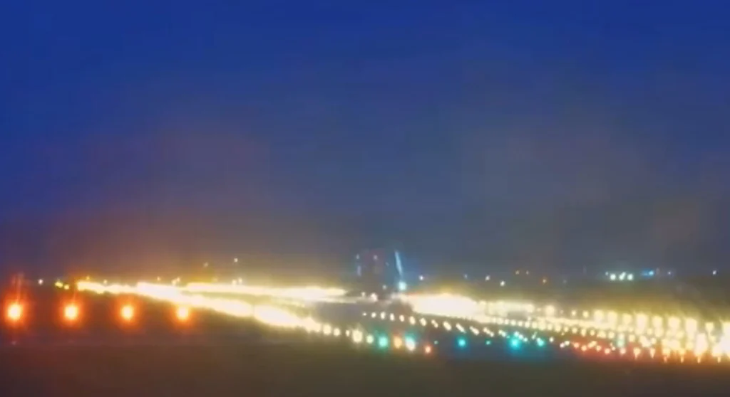视频 | 星宇航空“落地弹跳”重飞画面曝光 民航局:飞机停飞、驾驶暂停任务