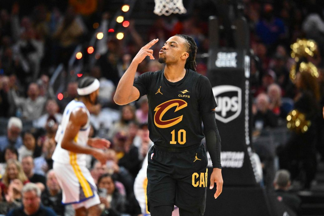 NBA|主场大胜勇士 骑士开季10连胜