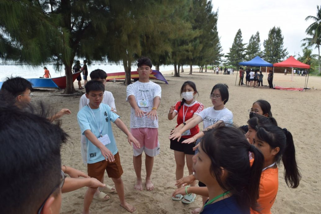 学海学记:(先下)雅中佛学会再办乐静思康乐营