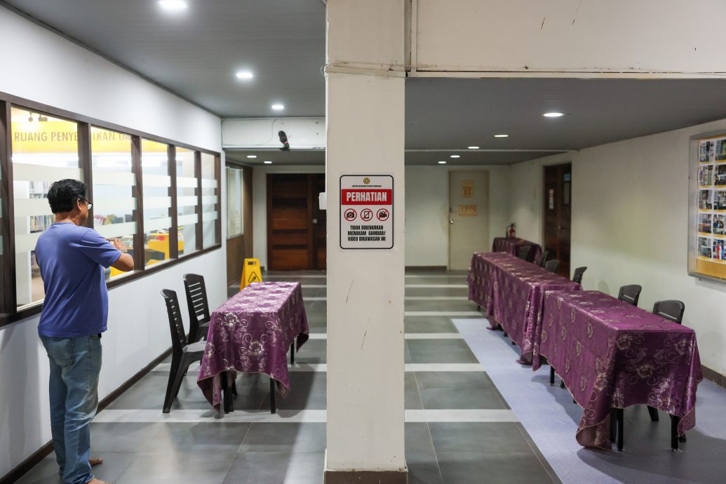 登州警方严正以待将在周五(27日)在阿尔慕达菲比拉沙清真寺对一名三度触犯幽会罪行的鳏夫进行的公开鞭刑