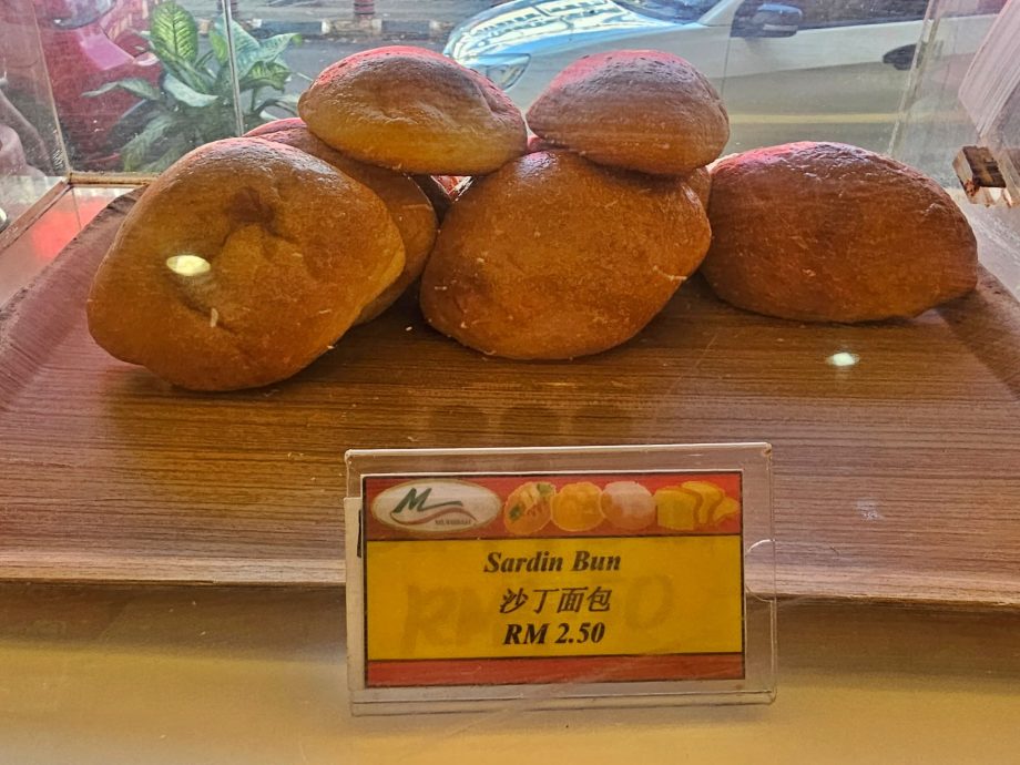 东:蛋糕和面包店也需申请清真认证,哥市业者叹繁文缛节加重工作负担及营运成本,大感为难与无奈!