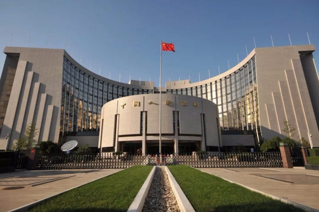 中国央行:实施适度宽松的货币政策 择机降准降息