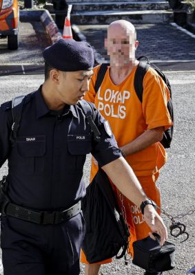 亿佩处理/英国的自由撰稿人因擅自闯入吉隆坡国际机场第一终站(KLIA T1)而被推事庭罚款700令吉 FOR ENTERING PROTECTED AREA AT KLIA