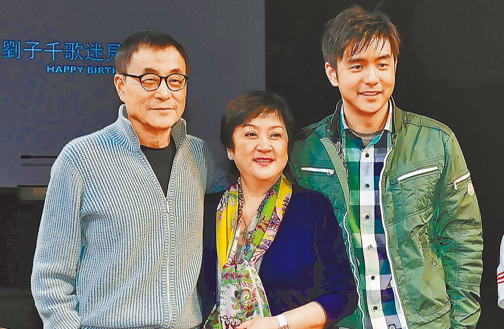 刘家昌癌逝1个半月 甄珍晒判决书呛:公认的骗子