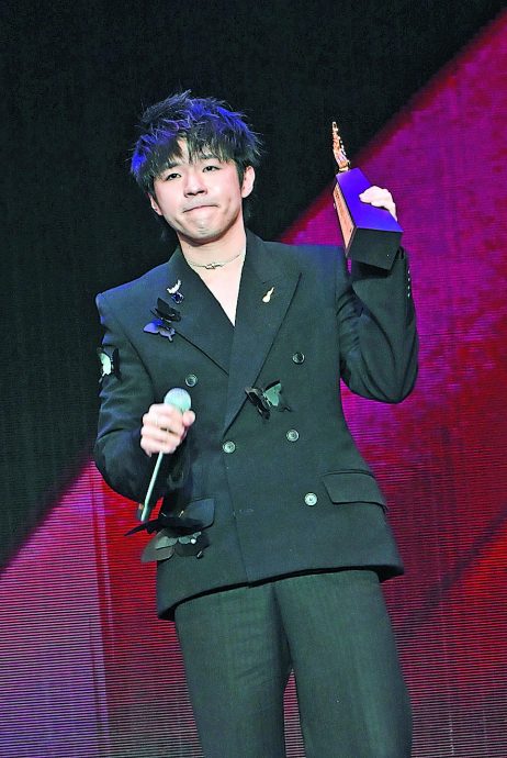 李幸倪甩“万年女银”称号 Ian双金威尽叱咤