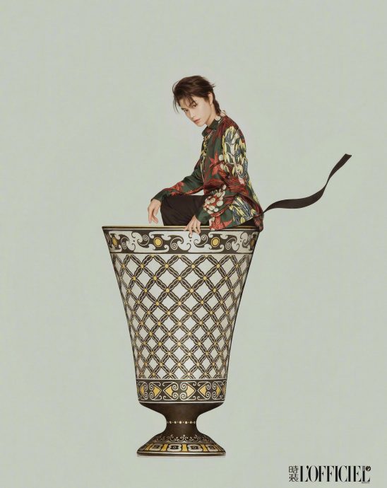 登杂志封面晋升销售王 丁禹兮破王一博5年前纪录