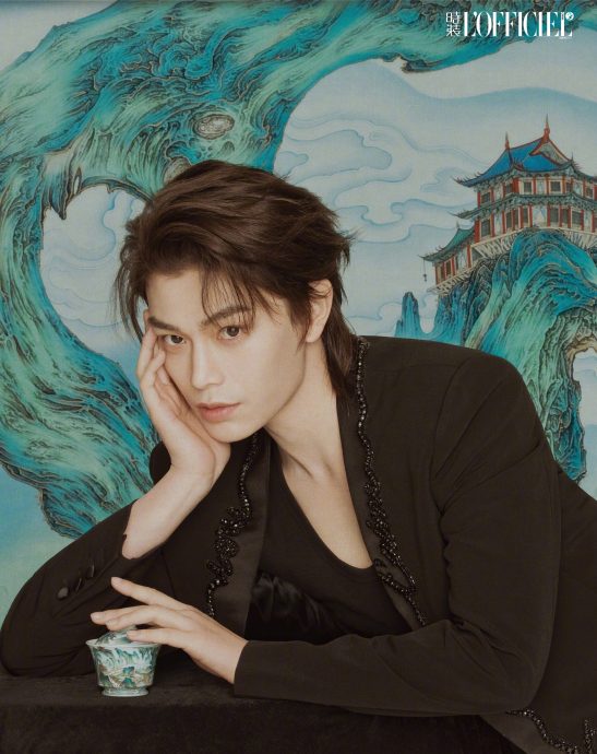 登杂志封面晋升销售王 丁禹兮破王一博5年前纪录