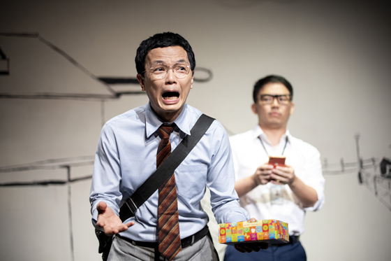 西北孤鸟/迷路之《蜂》——半途而废的本土化改编
