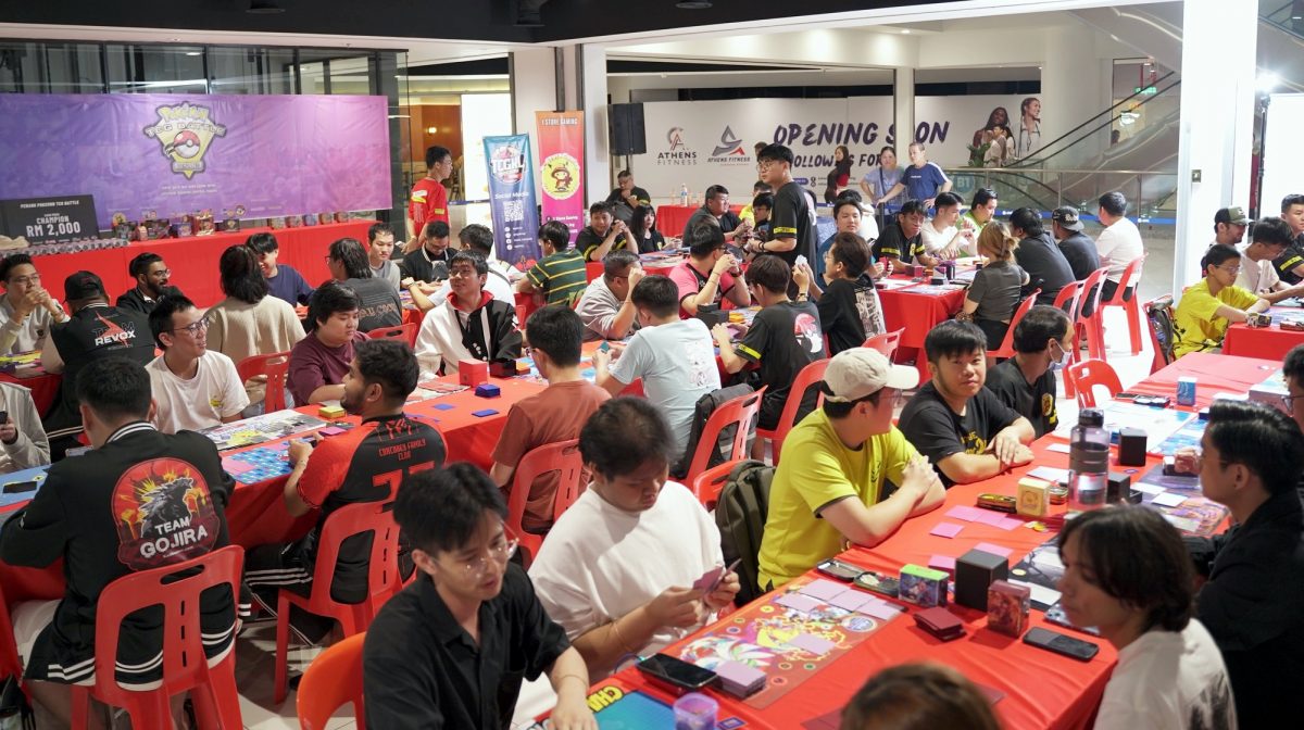 (23/1见报)乐活/宝可梦卡牌游戏 玩家齐聚对战寻乐