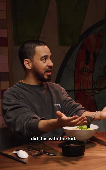 Linkin Park成员筿田最难忘 曾为粉丝宝宝头上签名!