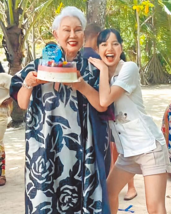 一场戏狂练4小时至凌晨 泰国国宝大赞Lisa难得