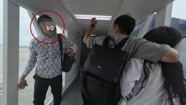 中国夫妻大闹香港航空 打骂空姐、冲撞乘客爆粗口