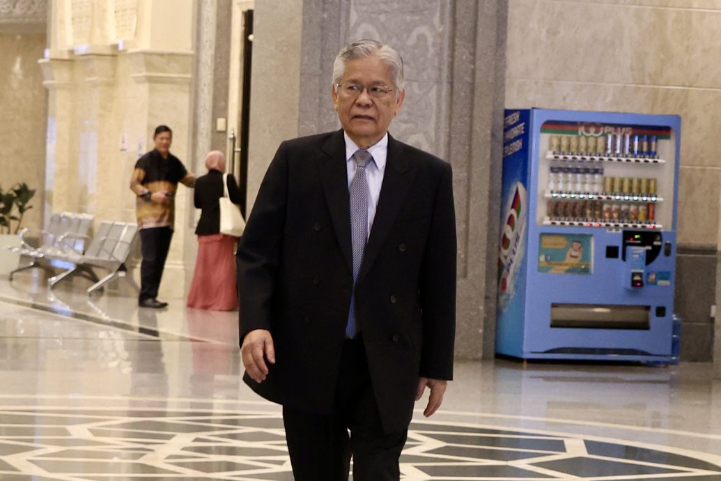 1MDB案/董事会前主席:不是纳吉代理人,与纳吉的往来基于官方性质