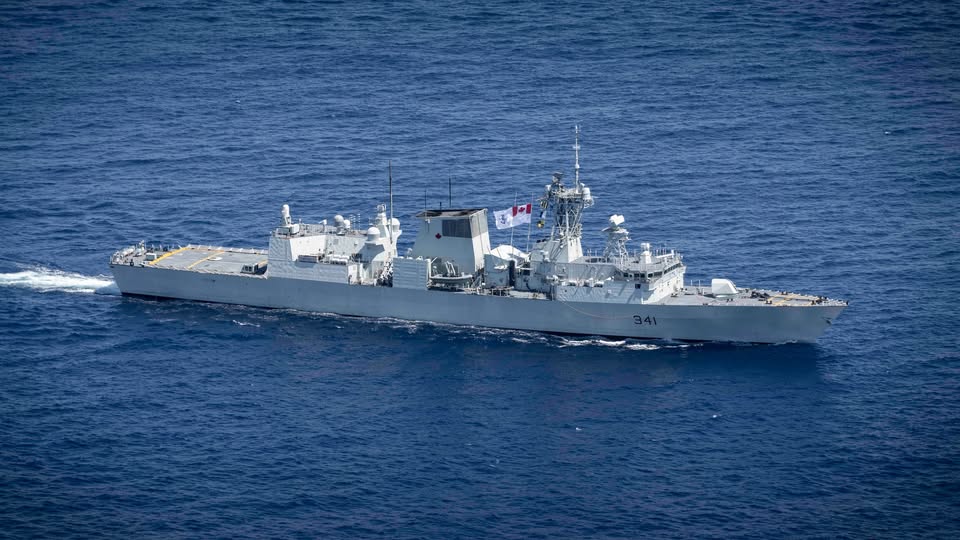 加拿大军舰过航台湾海峡 解放军批加方蓄意滋扰搅局