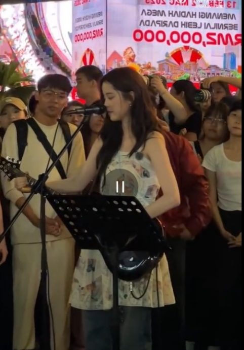张碧晨欧阳娜娜吉隆坡路演曝光 《音你而来2》吁请理智追星
