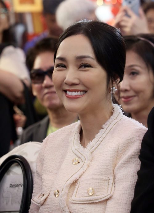 张继聪来马宣传贺岁片 谢安琪陪走红毯掀高潮