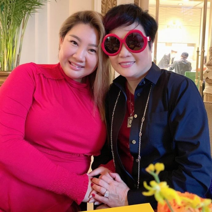 罕见现身陈淑芬新年聚会 郑欣宜灿笑气色佳