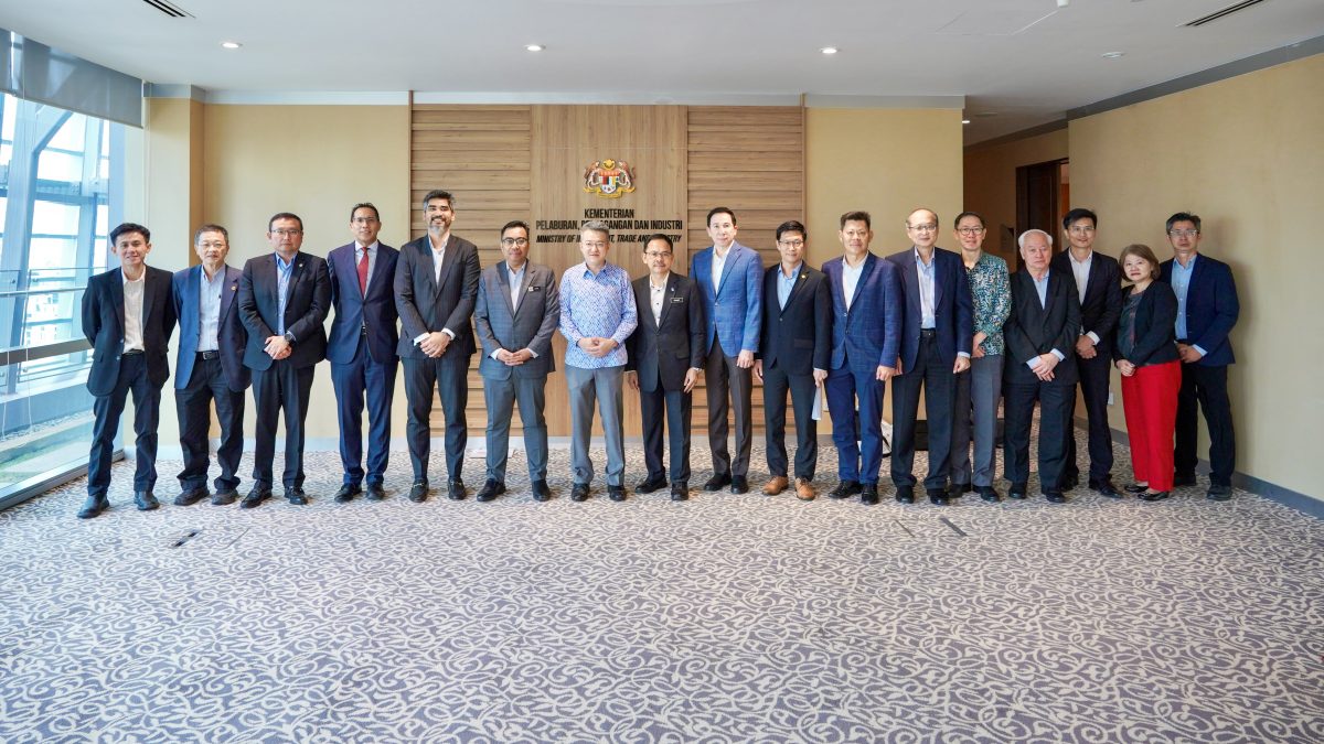 贸工部副部长刘镇东与马来西亚钢铁工业联合会(MISIF)和马来西亚钢铁协会(MSA)就美国关税政策等课题