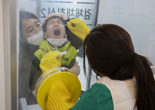 鼓励生育 首尔向登记新人发放3083补贴