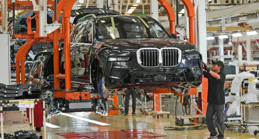 “非美制汽车”课25%关税 欧盟表遗憾 加国安省省长:特是在炒美汽车工人