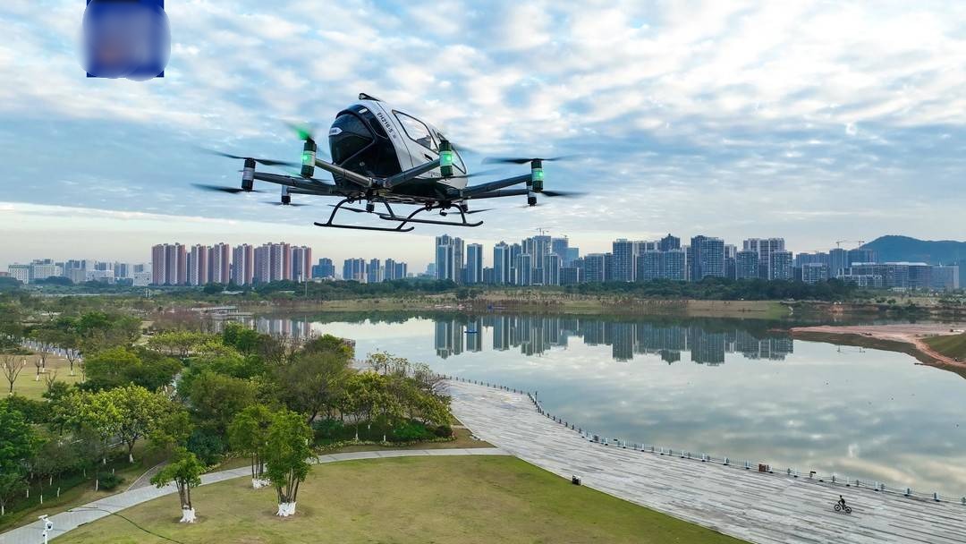 中国低空飞行开启载人时代