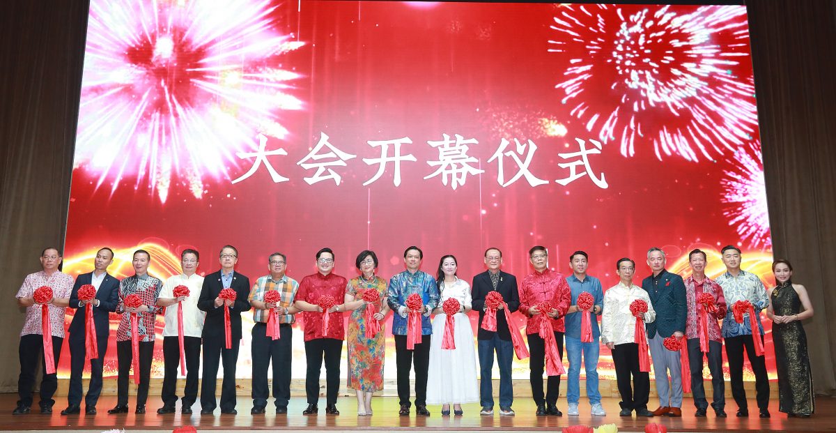 华公务协充当华社与政府桥梁 呼吁华裔积极加入公共服务领域