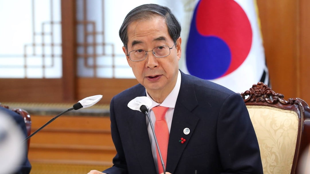 弹劾案被驳回 韩悳洙恢复韩国代总统及总理职务