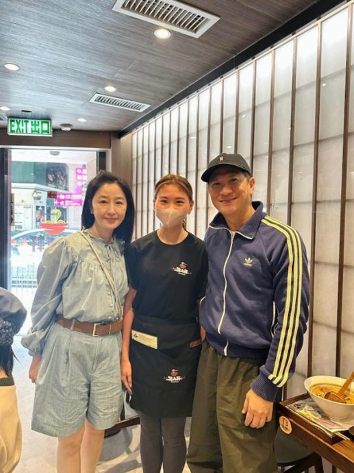 陈法拉快闪香港宣传《赎梦》 张家辉赞关咏荷漂亮如昔