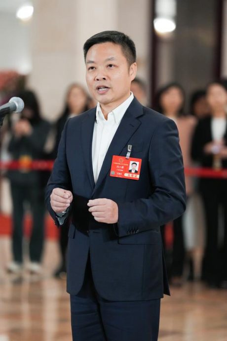 飞行汽车要来了!何小鹏:“陆地航母”预计2026年首次量产