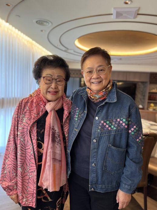 “容姨”谭倩红近况曝光 93岁玩Bingo相当精灵